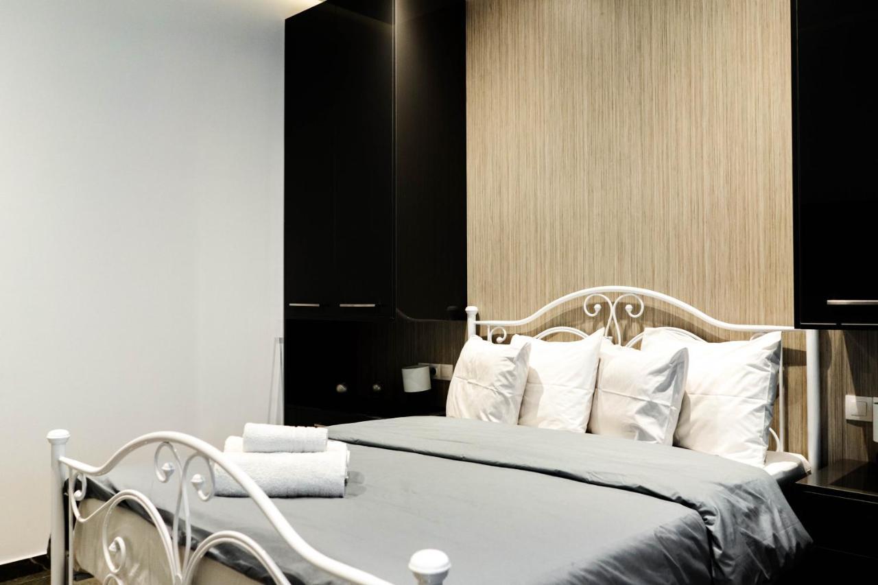 Larissa Railway &Metro Station Apartment Афины Экстерьер фото